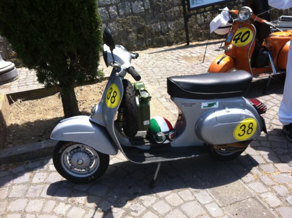 PIAGGIO VESPA 125 PRIMAVERA