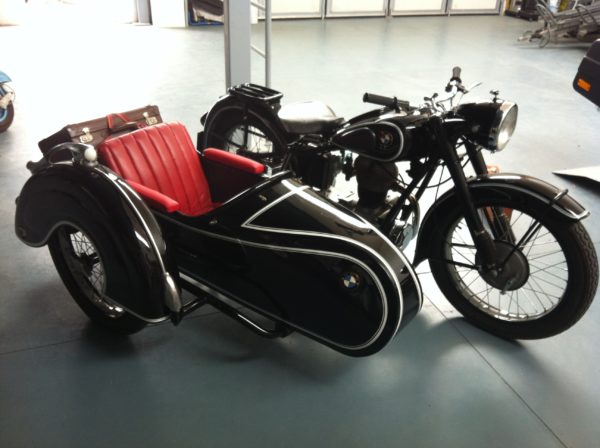 BMW R 25 SIDECAR